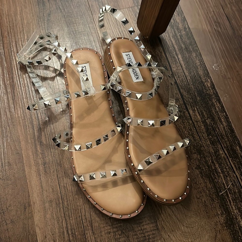 Womens Steve Madden sandals size 8